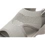 シルバー<br>ソフトなニットの素材が甲まわりにフィット。