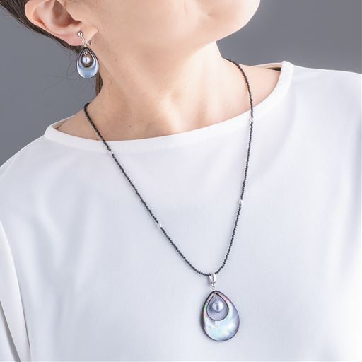 着用イメージ<br>※イヤリングは品番:NU-523です。