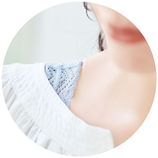 Point! 肩ヒモはレース仕様でアウターからチラ見えしてもOK!