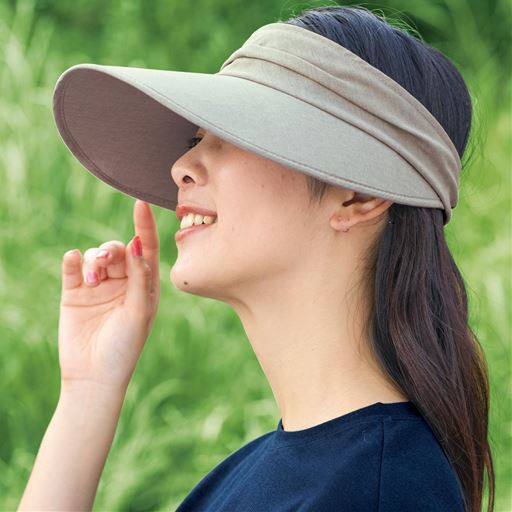 ライトグレー<br>サンバイザーにも