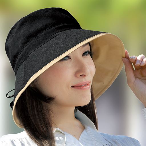 UVカット率約99%で紫外線をガード! <br>※リバーシブル