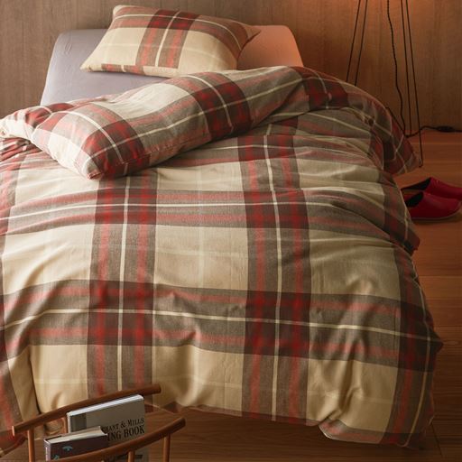 ベージュ ※商品は枕カバーです。<br>かわいいチェック柄がお部屋のアクセントに。