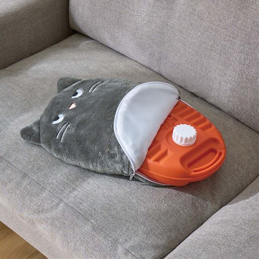 A (クロネコ)<br>湯たんぽを入れやすいファスナー開閉。 ※湯たんぽ本体はついておりません。
