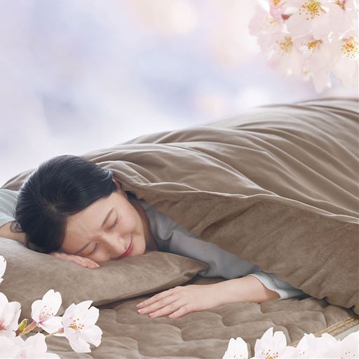 ブラウン・ベージュ ※商品はパッドシーツです<br>発熱綿素材の暖かさはまるで春の陽だまりにいるよう。