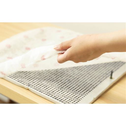 フィルターが裏まで回り込むので落下する心配がありません。