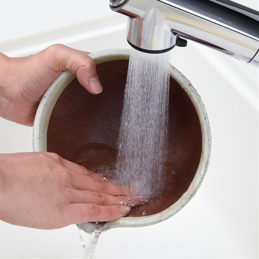 溝がないのでゴマなどが詰まらず、お手入れが簡単