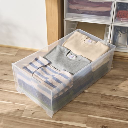 たっぷり収納できるので衣替えにもおすすめ。