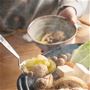 あくとり以外にも豆腐すくい、カス揚げ等、様々な料理に活躍します
