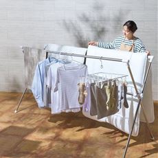 屋内・屋外に使える軽量X型物干し