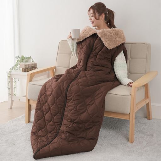 リバーシブル着る寝袋クッション