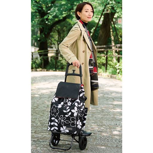 軽くてスムーズ!いつもの買い物がカートでラクラク!