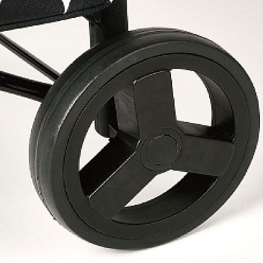 重い荷物を入れても安定走行でスムーズ 大型のタイヤを採用することで安定走行が可能に。