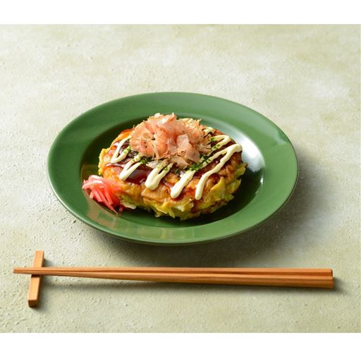 外カリ中ふわ、厚みあるミニお好み焼き。