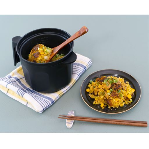 和風だし香るカレー風味の炊き込み飯。備蓄米にも。