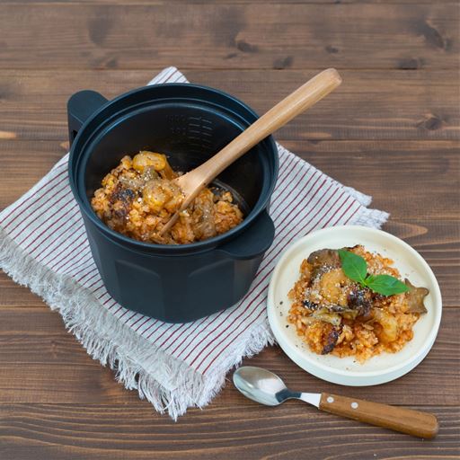 エビとトマトの炊き込みごはん。おこげが美味しく備蓄米にも。