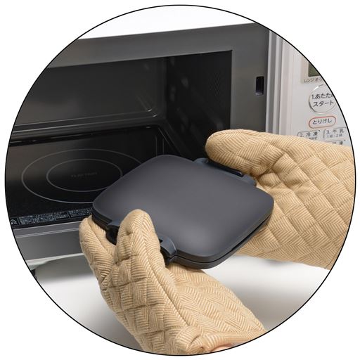 しっかり挟めて、上下どちらもプレート発熱。<br>食パン6～8枚切り対応。フランスパンも焼けます。<br>※3cm程度の厚みに切ってください。