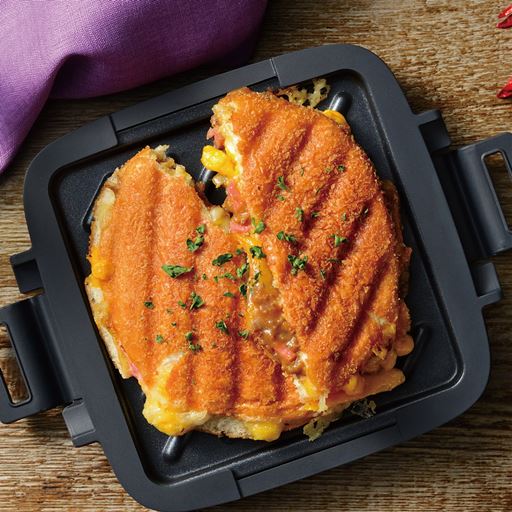 月見チーズカレーパン。