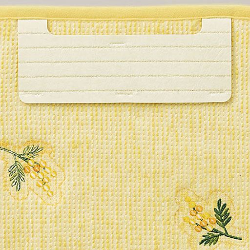 フタカバーは吸着シートで取り付け簡単。