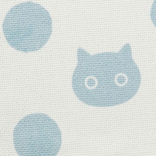 ネコ<br>サラッとした足ざわり。