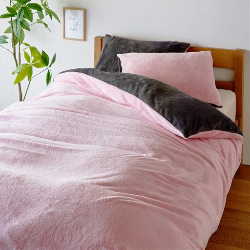 大人かわいいピンクがおしゃれな雰囲気に<br>※商品は掛け布団カバーです