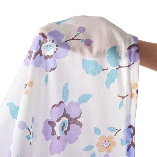 季節を問わず一年中使えるほどよい厚み。