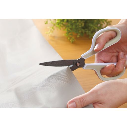 お好みの長さにフリーカットOK!