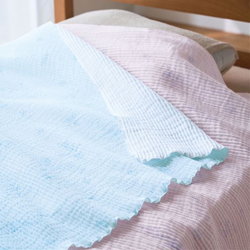 ムレにくく快適な使いごこちのシール織りケットです。