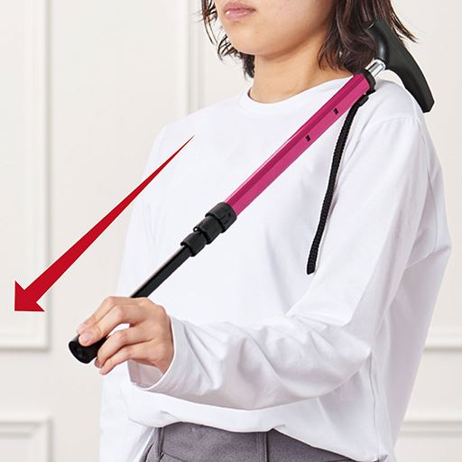 片手でもOK! 瞬時に伸縮できるので、使いたい時にすぐ使えます。力を入れる必要もないから便利♪