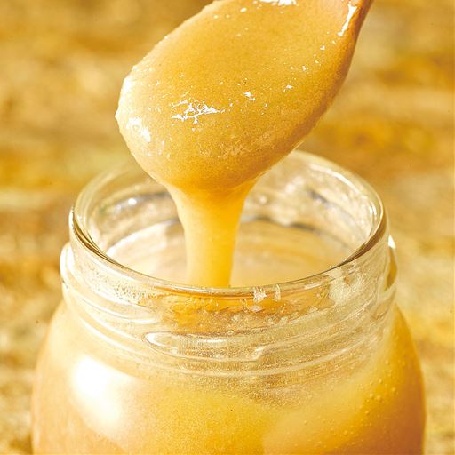 ニュージーランドに自生する「マヌカの花」から採れるマヌカ蜂蜜を使用。