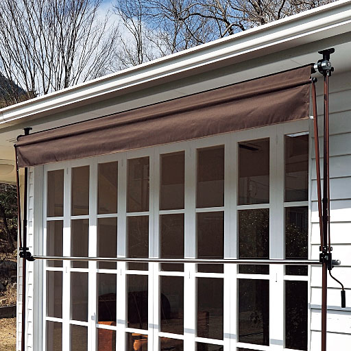 使わない時は巻き上げて収納<br>フルオープンにすれば、採光をさまたげません。<br>※角度調整OK※画像のカラーは販売しておりません