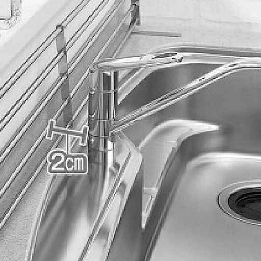 蛇口奥のスペースにも 蛇口の奥に約2cm以上の隙間があれば設置OK。