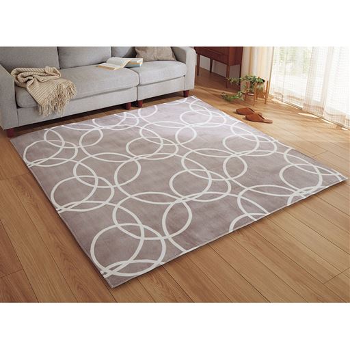 グレー(横185×縦185cm)<br>洗えないラグの汚れ防止にもおすすめ。