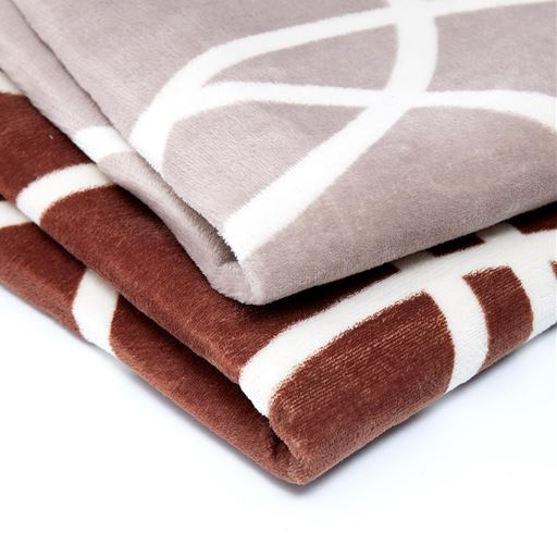 (上から) グレー・ブラウン