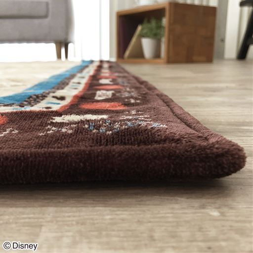 ブラウン<br>中わた入りでふんわりとした踏み心地。