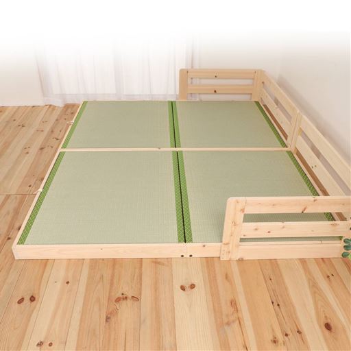 シングル 2台連結使用例<br>サイドガードでベッドからの落下を防止します。