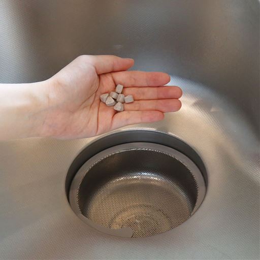 排水管に投入するだけ!