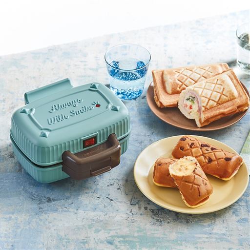 涼やかなペールブルー<br>※レッドの販売はありません