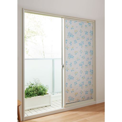 西日対策もばっちりの内貼りアルミタイプ