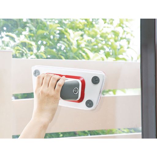ハンディで鏡や窓ガラス網戸もお掃除OK!