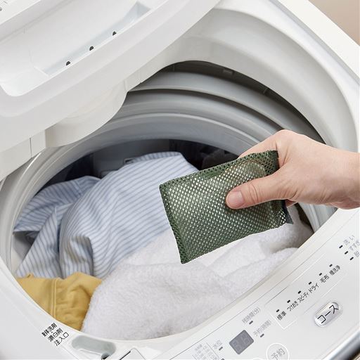 洗濯物と一緒に入れるだけ ※イメージ