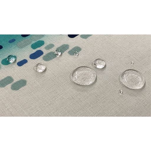はっ水加工の風呂敷 ※はっ水加工を施しており、外部から水滴をはじきますが防水ではございませんので圧力をかけると水は布目からしみ出します。