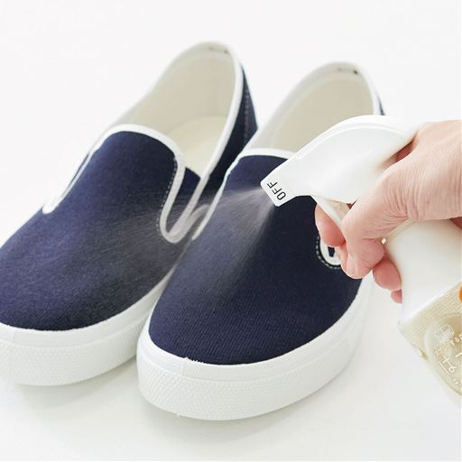 汚れやすいクッションやシューズにも!!