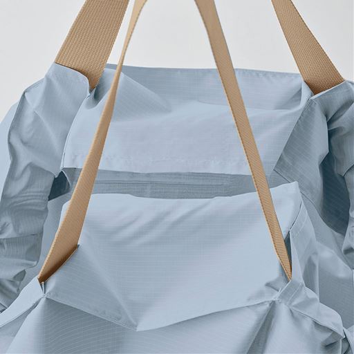 入り口を広く設計しているので物が入れやすい。