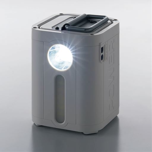 懐中電灯にもランタンにも。