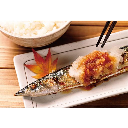 柄にハートマークが付いた表面は「粗め」の歯でシャキふわな食感に。ハンバーグや焼き魚など脂の多い料理に※画像はイメージです