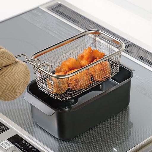 フライの二度揚げに便利!