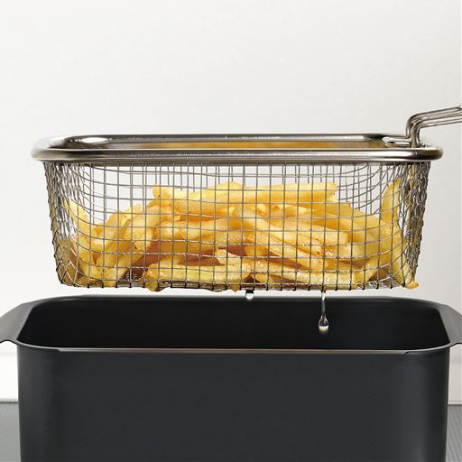 つかみにくいポテトも一気に油切り