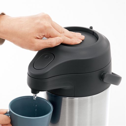 安心&押しやすい! 押しやすい大きなボタン(安全ロック付き)