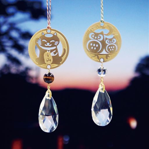 カーテンレールや観葉植物にも吊るせる!(左:猫 右:ふくろう)