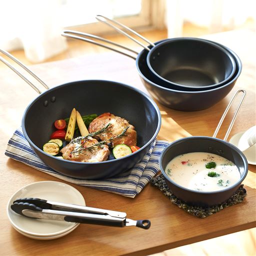 「炒める」「焼く」「煮る」「茹でる」が一つでできるフライパン。